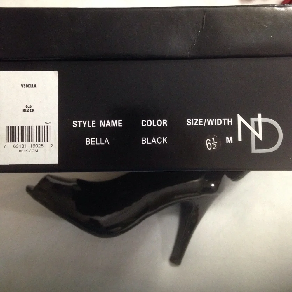 NEW 4 inch Stiletto Heels Peep Toe Pumps Black Patent New Directions Bella 6.5M